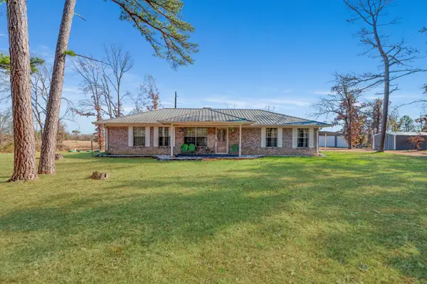 201 County Road 35930, Powderly, TX 75473
