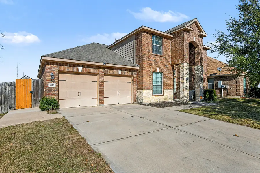 2717 Aspenhill Drive, Denton, TX 76209 - Image #2