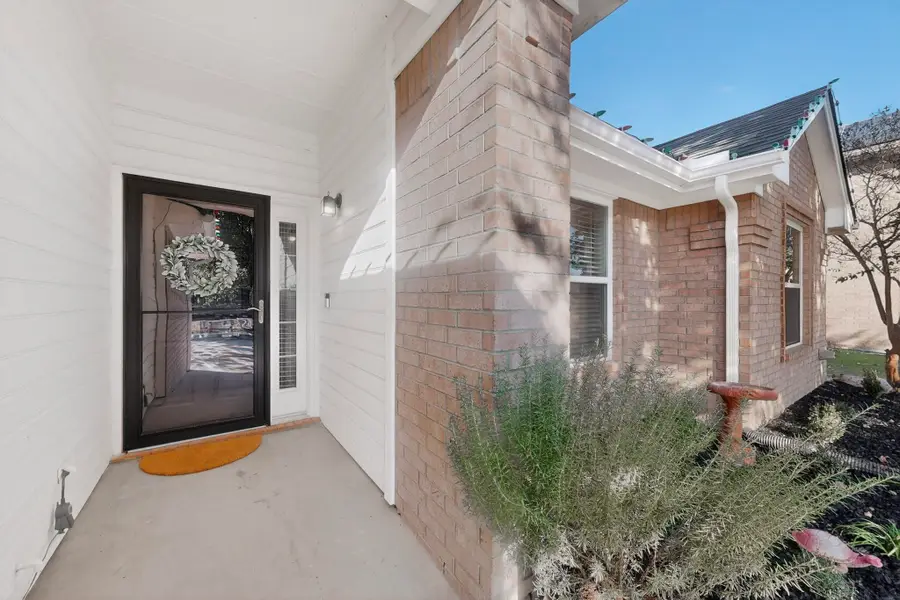 317 Vera Drive, Burleson, TX 76028 - Image #3