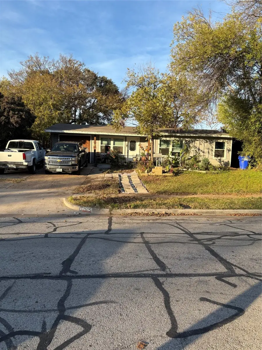 2605 Greenhurst Drive, Farmers Branch, TX 75234 - Image #2