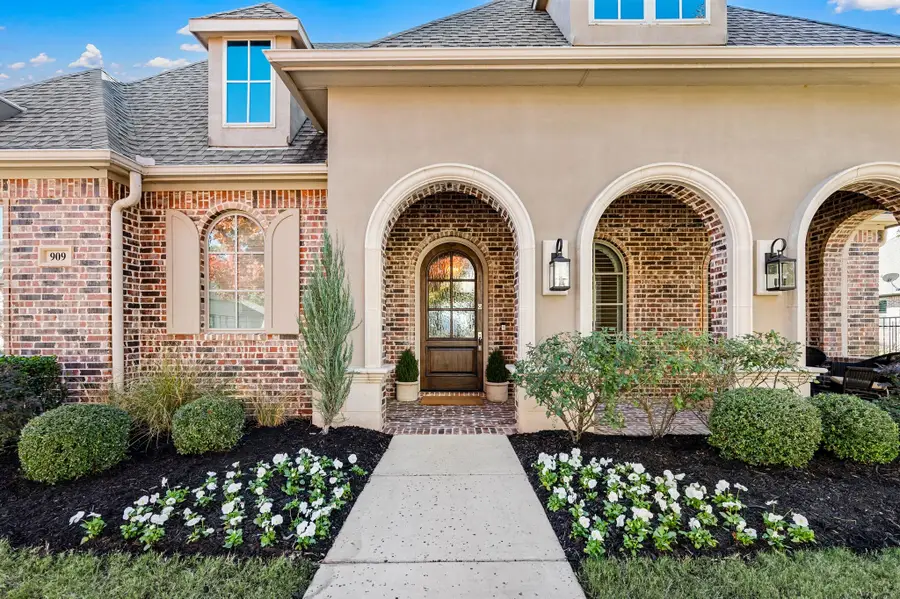909 Winding Ridge Trail, Southlake, TX 76092 - Image #2