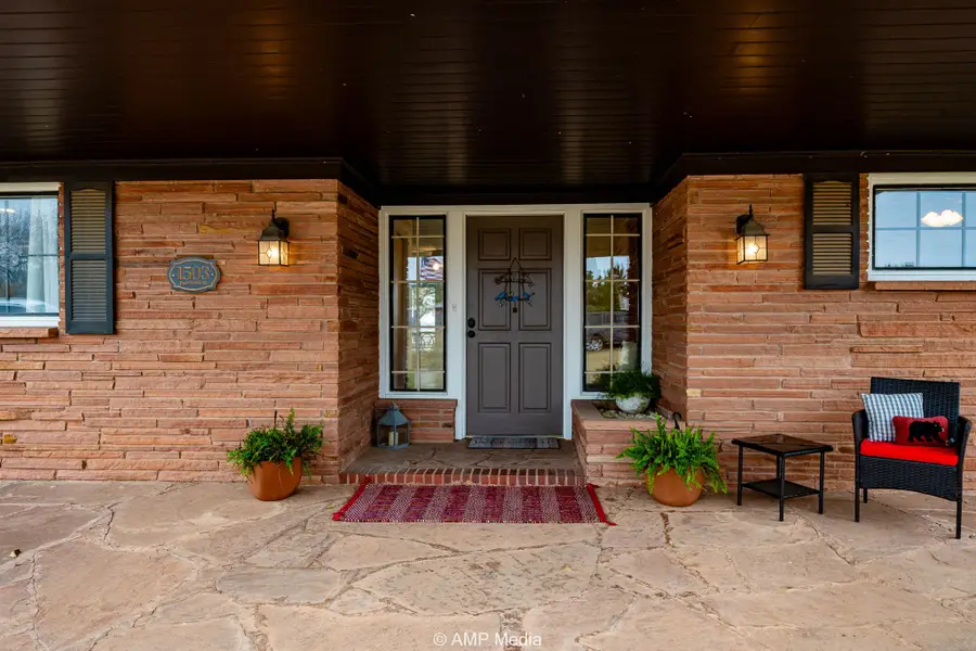 1503 E Wells Street, Stamford, TX 79553 - Image #2