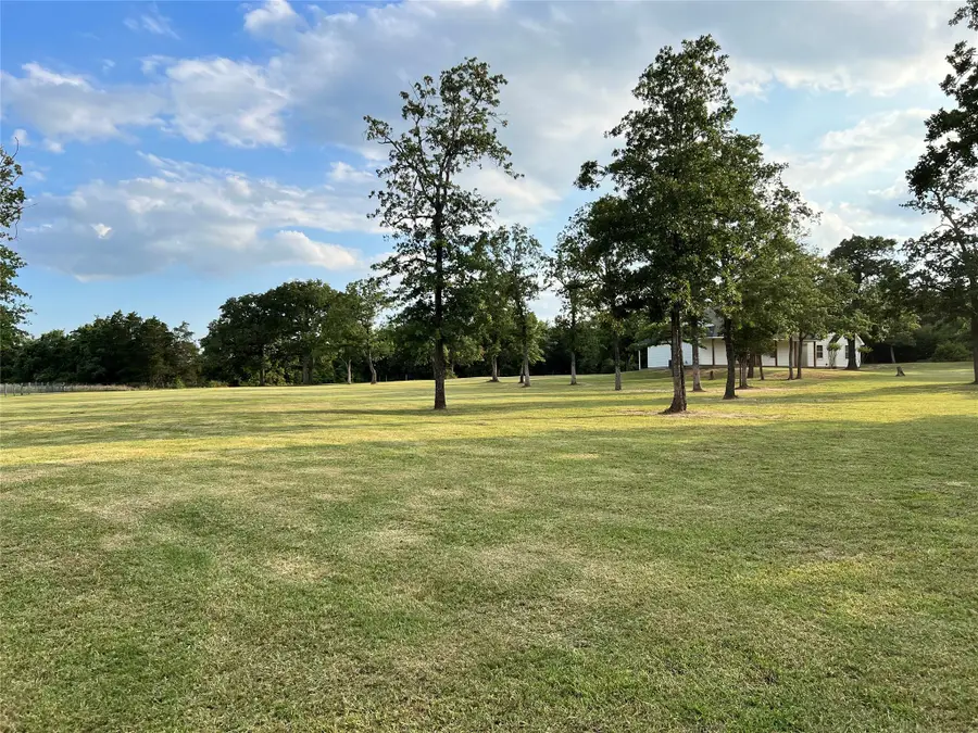 1044 Private Road 7039, Lexington, TX 78947 - Image #2