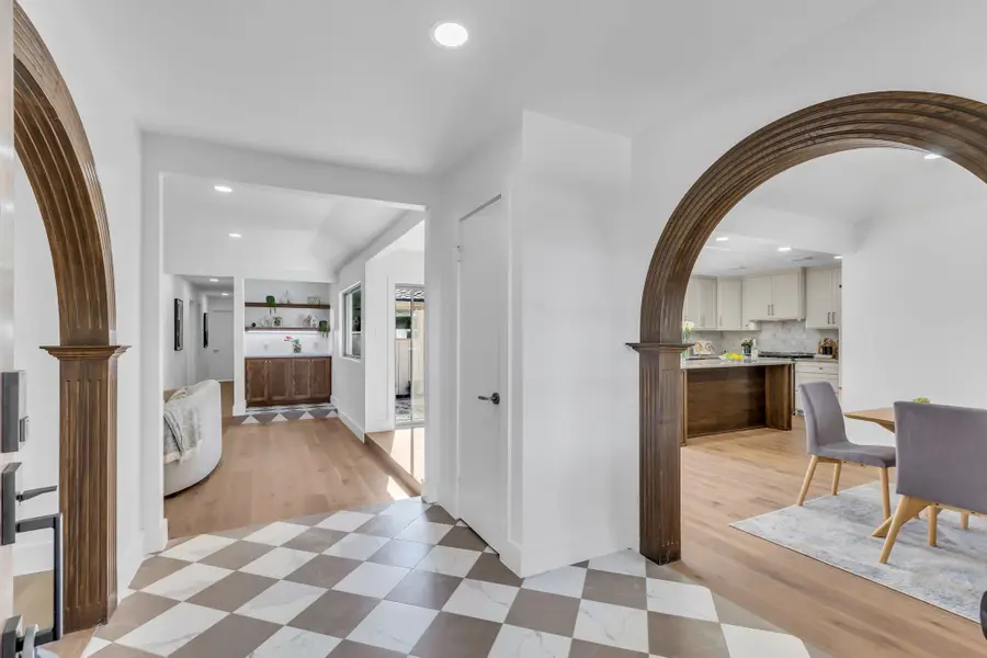 6108 Danbury Lane, Dallas, TX 75214 - Image #3