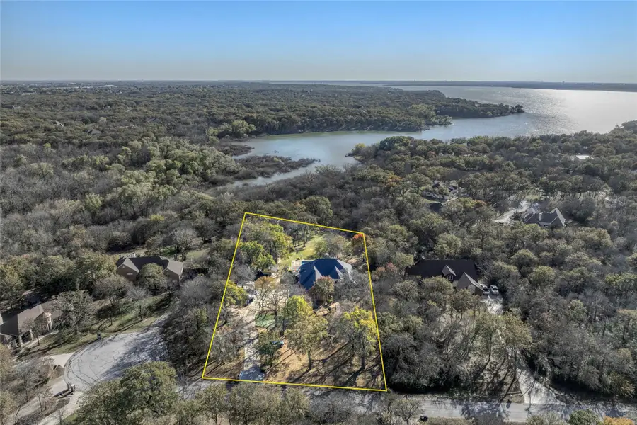 1071 E Oak Shores Drive, Cross Roads, TX 76227 - Image #2