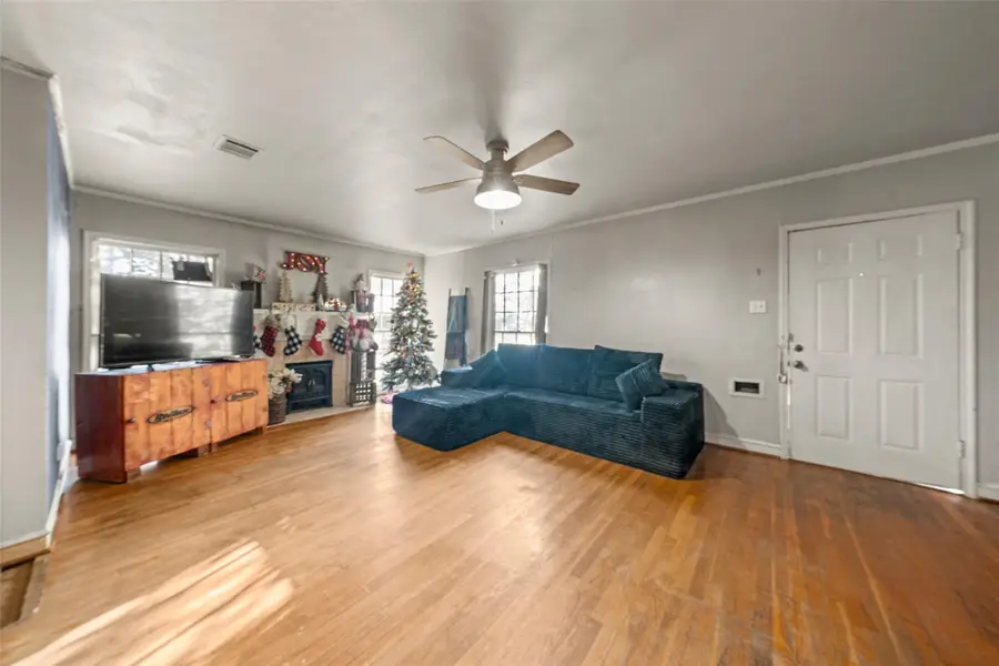 2901 Cole Avenue, Waco, TX 76707 - Image #3