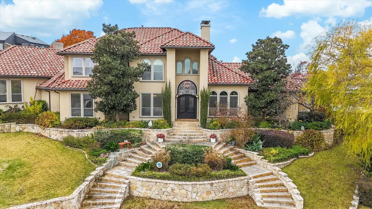 217 Steeplechase Drive, Irving, TX 75062 - Image #1
