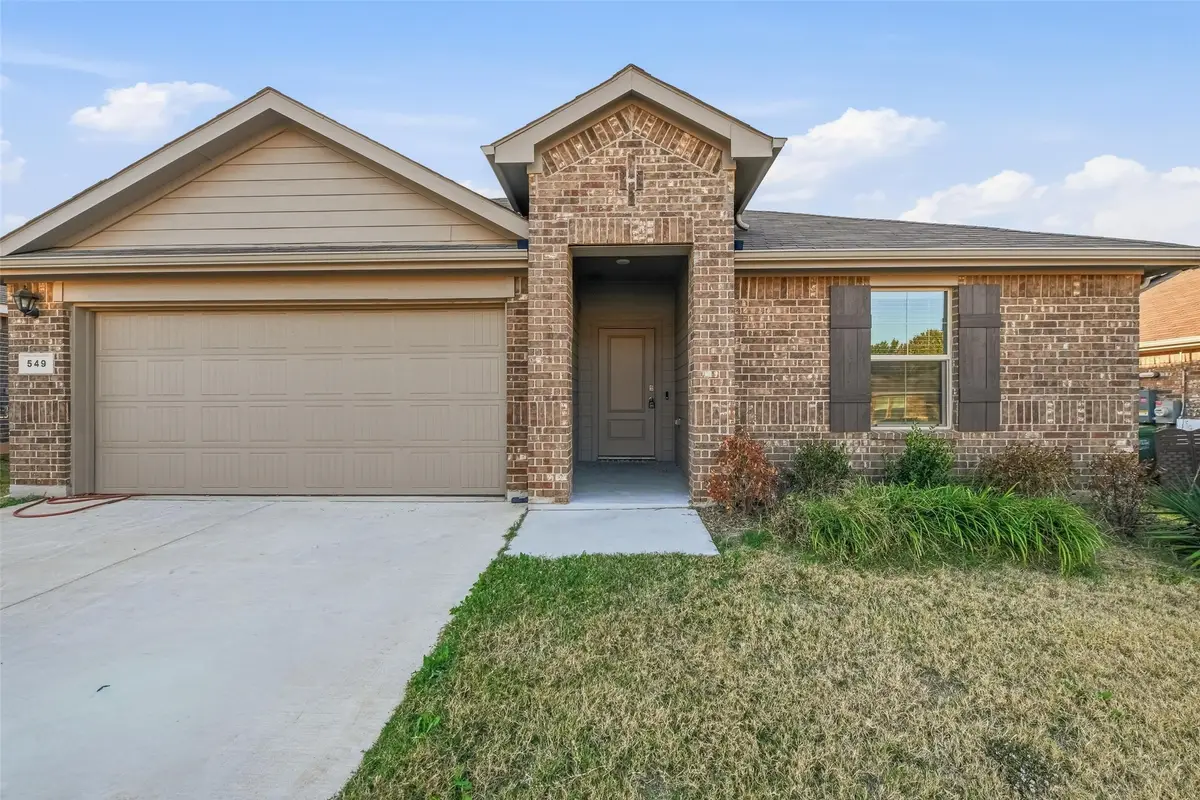 549 Bronze Circle E, Springtown, TX 76082 - Image #1