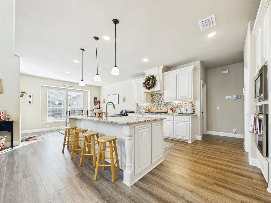 309 Pineview Lane, Ponder, TX 76259 - Image #2