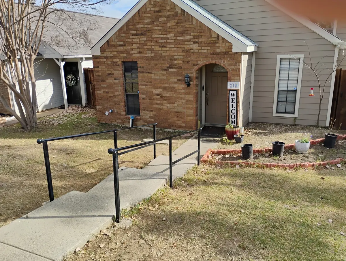 318 Teakwood Lane, Lewisville, TX 75067 - Image #1