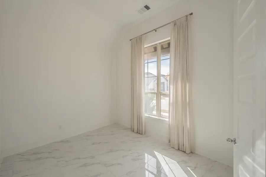 4012 Prickly Pear Avenue, Aubrey, TX 76227 - Image #3