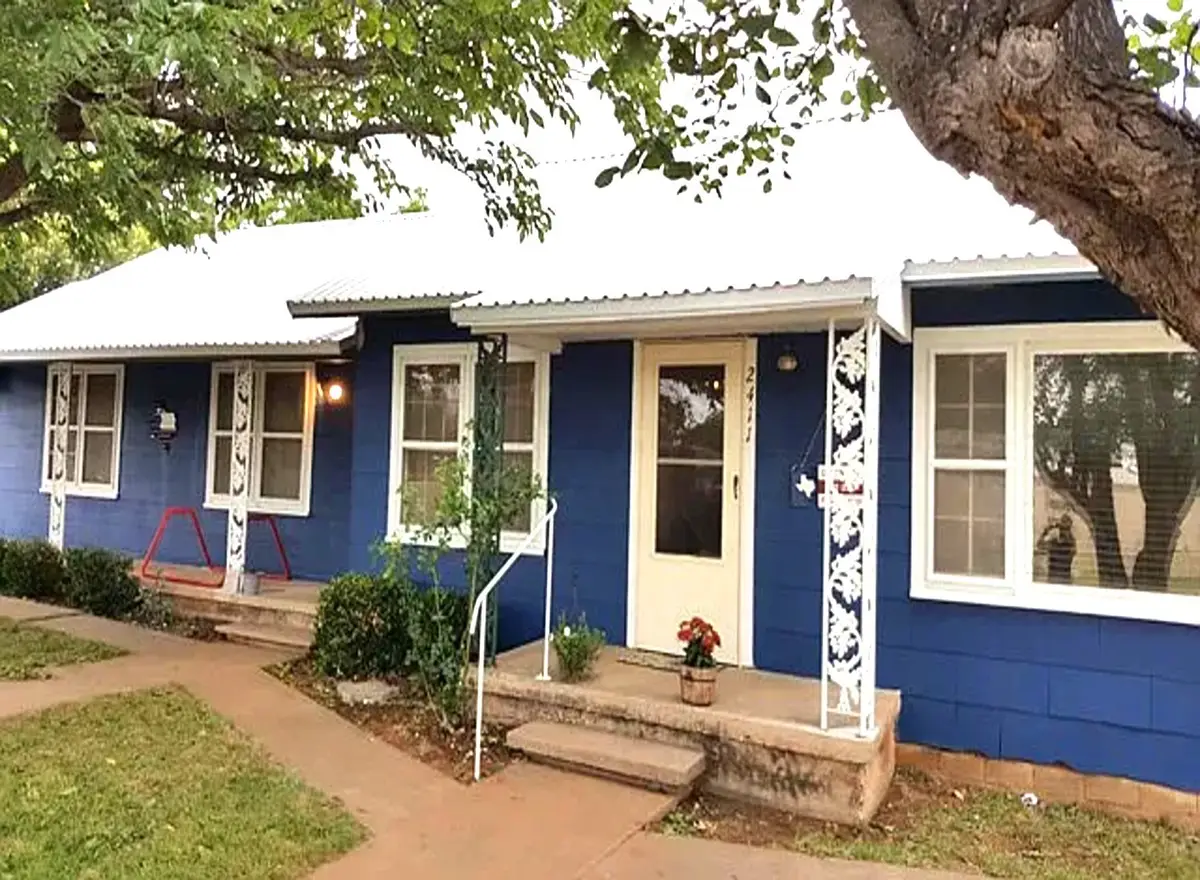 2411 Bristol Drive, Sweetwater, TX 79556 - Image #1