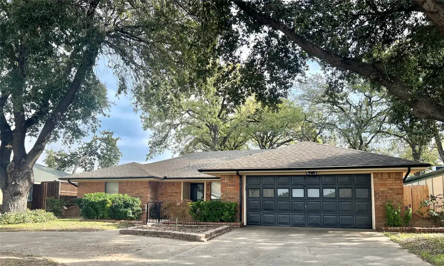 1504 Skyview Drive, Irving, TX 75060 - Image #3