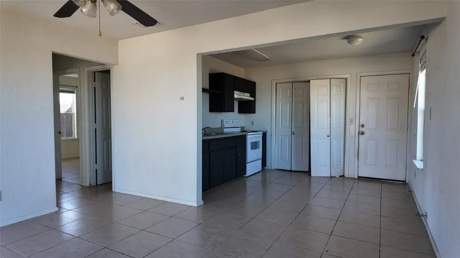 137 Wesley Lane, Bridgeport, TX 76426 - Image #2