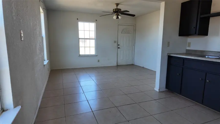 137 Wesley Lane, Bridgeport, TX 76426 - Image #3