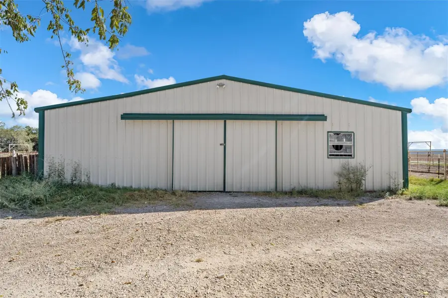 1025 Hcr 2421 Road, Hillsboro, TX 76645 - Image #3