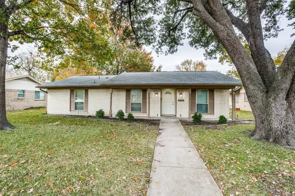 1014 Ravencroft Drive, Garland, TX 75043