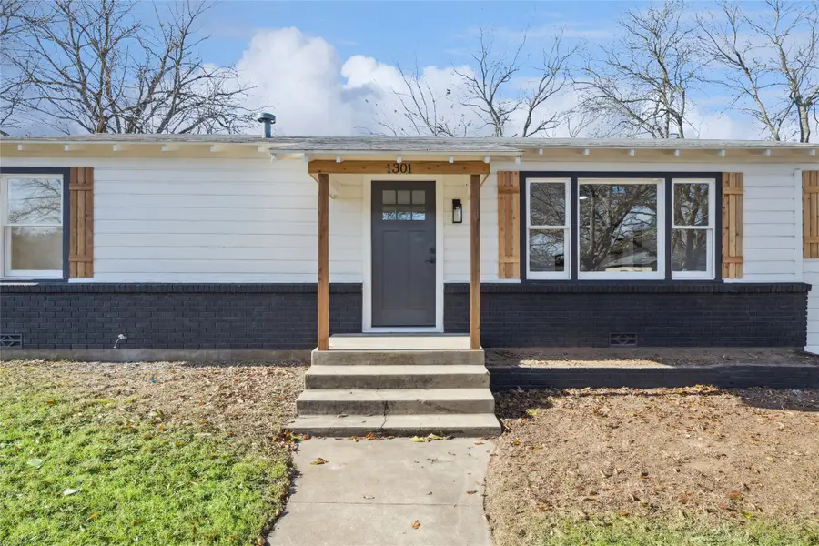 1301 N Douglas Avenue, Cleburne, TX 76033 - Image #3