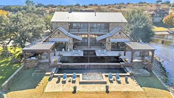 1009 Blue Jay Lane, Graford, TX 76449