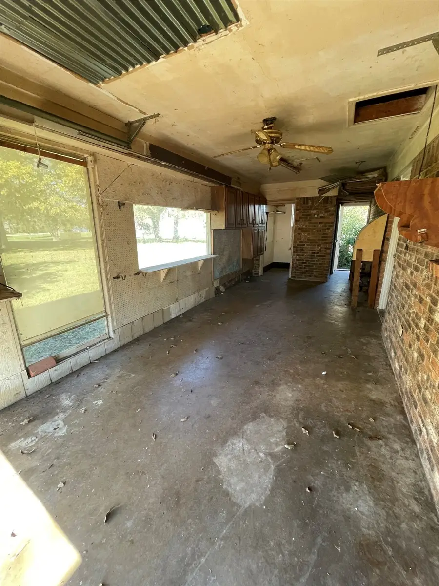 202 Spur Ranch Road, Trinidad, TX 75163 - Image #2