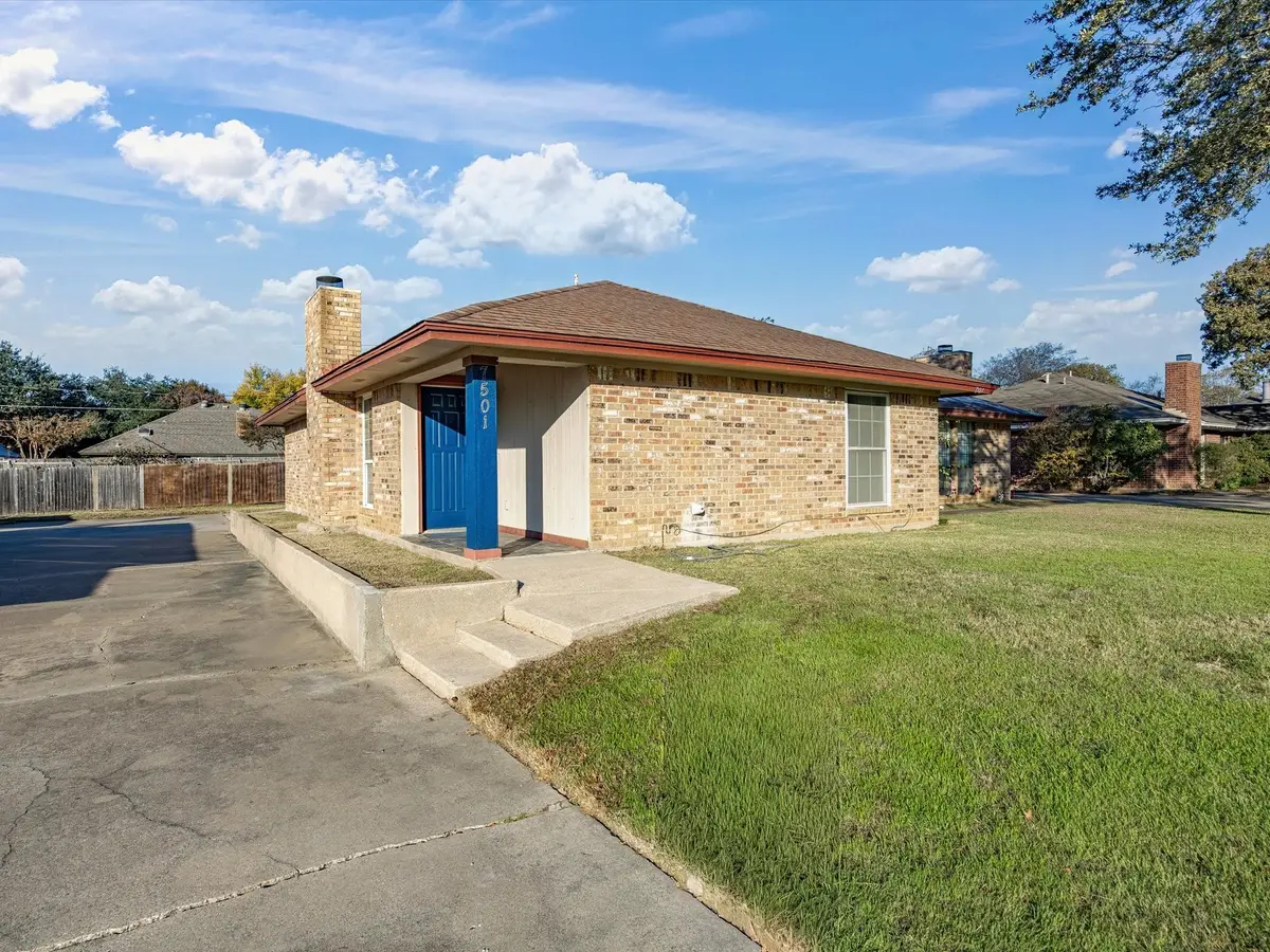 7501 Windhaven Road, North Richland Hills, TX 76182 - Image #1