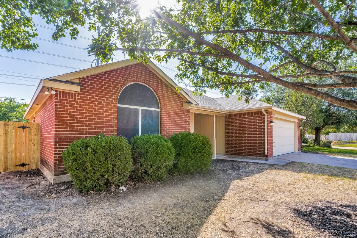 6439 Brookhaven Trail, Arlington, TX 76001 - Image #1