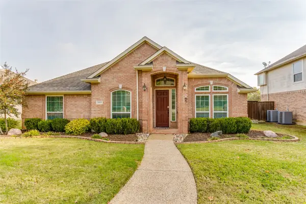 2805 Vista View Drive, Lewisville, TX 75067