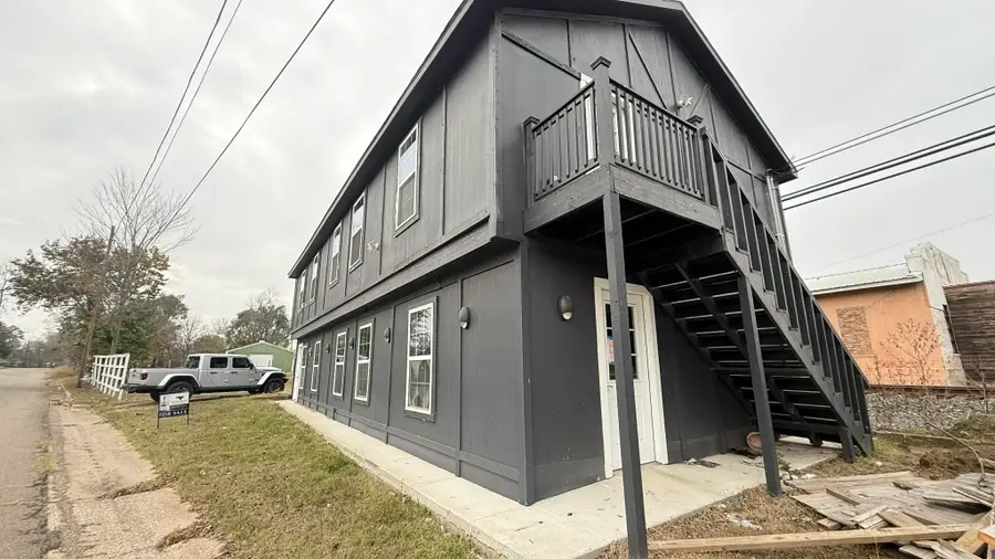 401 Hinnant Street, Sulphur Springs, TX 75482 - Image #2