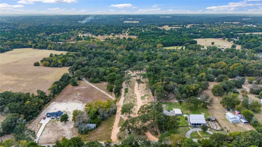 2435 Gilstrap Rd, Tyler, TX 75704 - Image #2