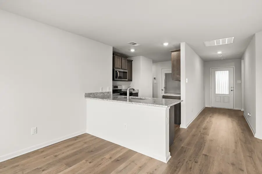 204 Julian Davis Drive, Venus, TX 76084 - Image #2