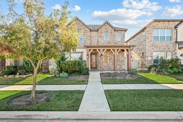 905 Plaza Lane, Argyle, TX 76226