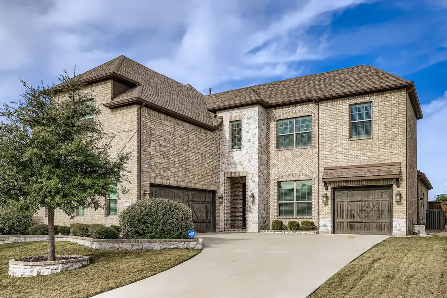 932 Hunters Creek Drive, Rockwall, TX 75087 - Image #2