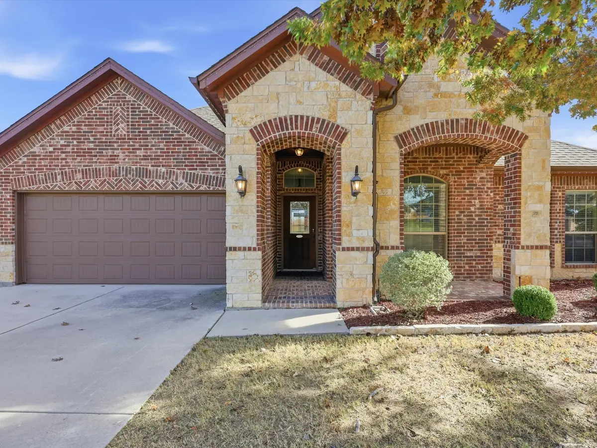 8916 Stone Top Drive, Fort Worth, TX 76179 - Image #1