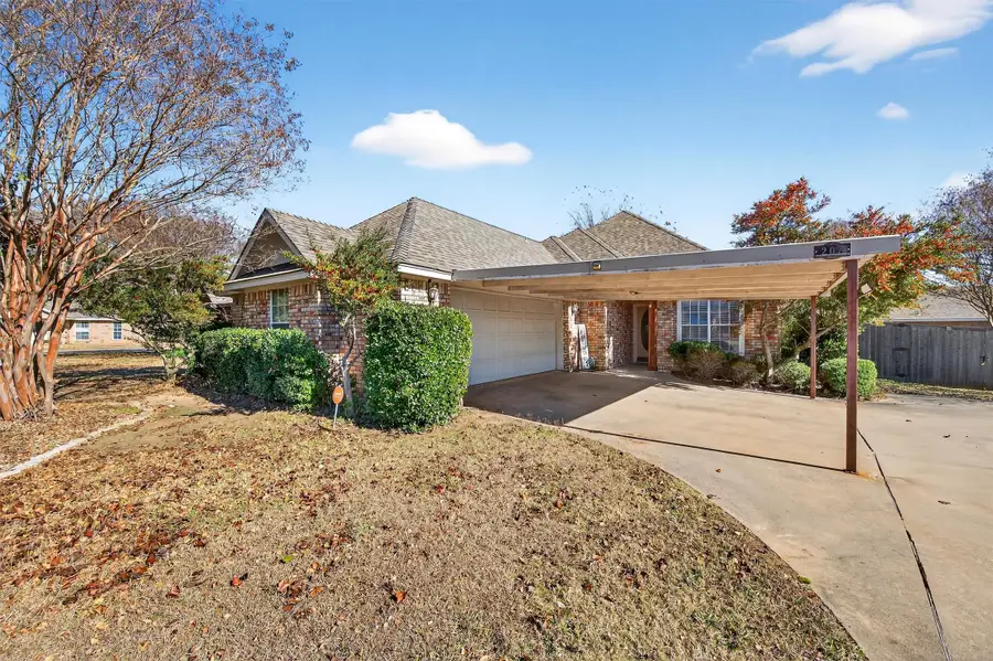 207 Gayle Circle, Bells, TX 75414 - Image #2