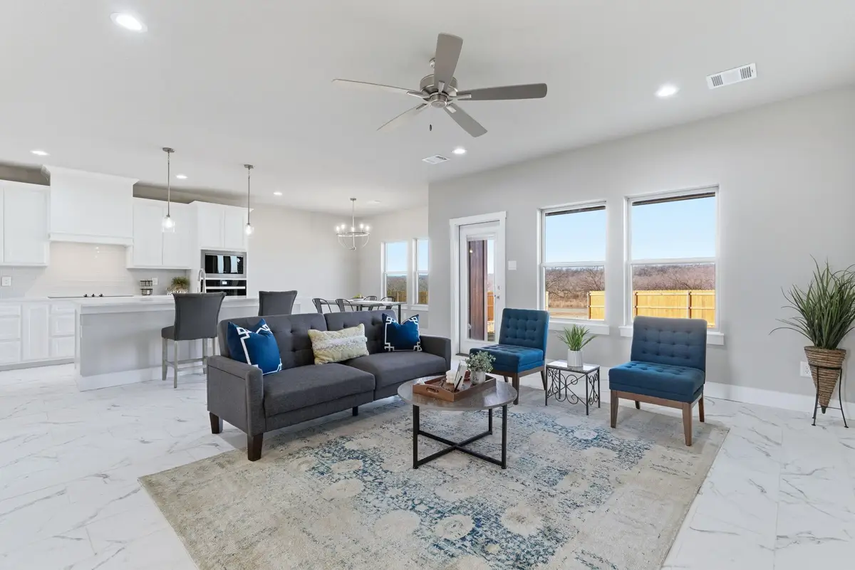 498 Cumberland Trail, Bridgeport, TX 76458 - Image #1