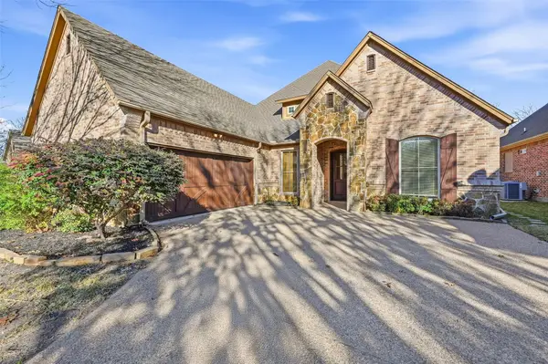 3603 Regents Park Court, Arlington, TX 76017