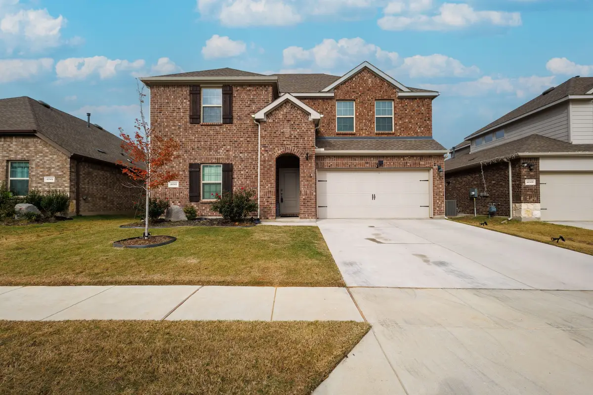 10305 Plumlee Lane, Aubrey, TX 76227 - Image #1