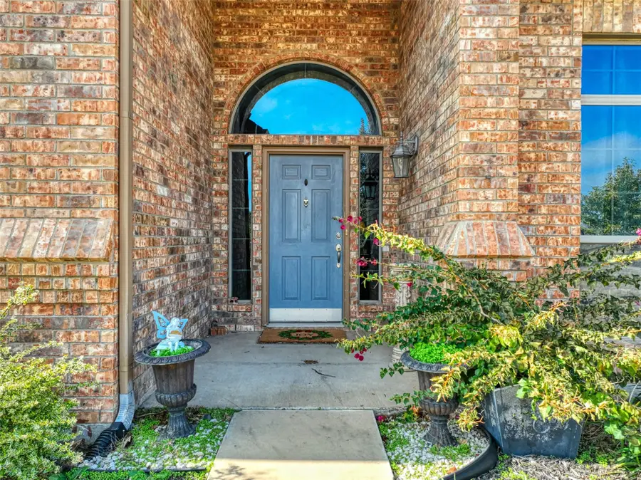 178 Chazlynn Court, Waxahachie, TX 75165 - Image #3