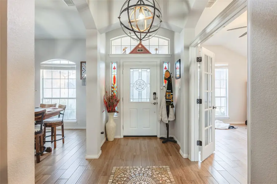 4017 Azalea Drive, Haltom City, TX 76137 - Image #3