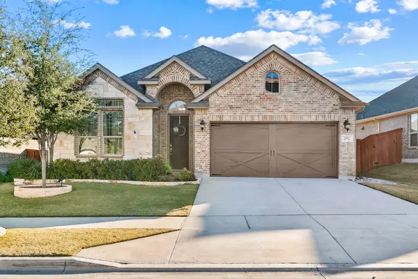 252 Gill Point Lane, Aledo, TX 76008