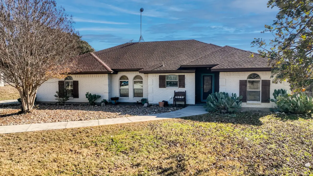 351 Don Propp Road, Azle, TX 76020 - Image #1