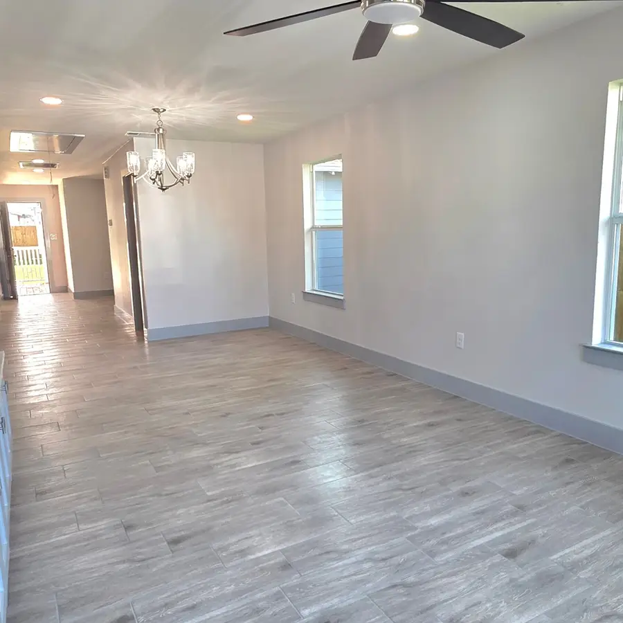 2518 W Clarendon Drive, Dallas, TX 75211 - Image #3