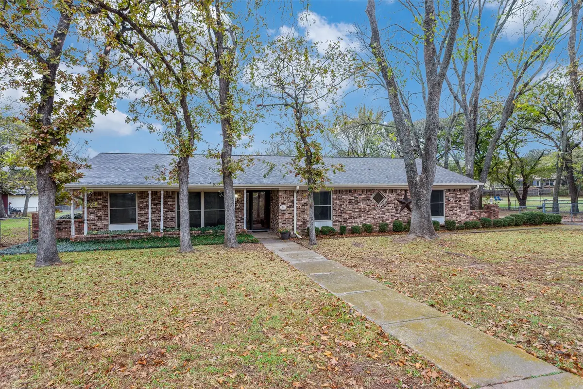 103 Mccullar Road, Burleson, TX 76028 - Image #1