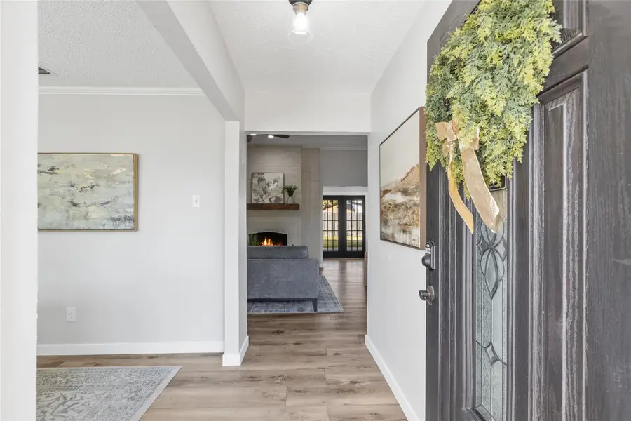 2619 Fallcreek Drive, Carrollton, TX 75006 - Image #3