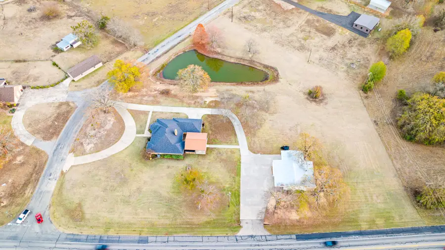 2535 36th Street Ne, Paris, TX 75462 - Image #2