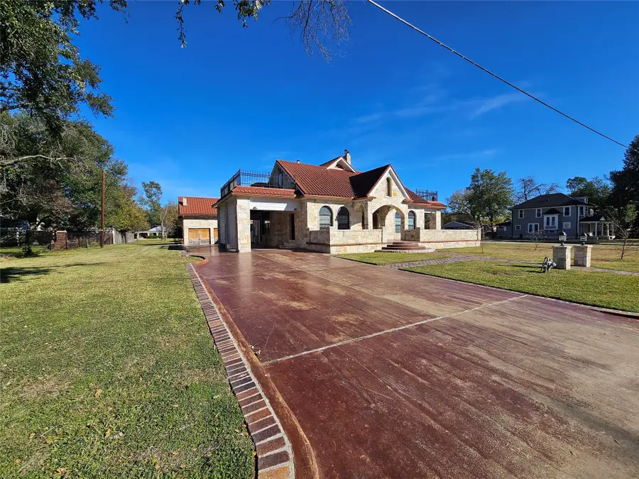 511 E Farrar Street, Groesbeck, TX 76642 - Image #2