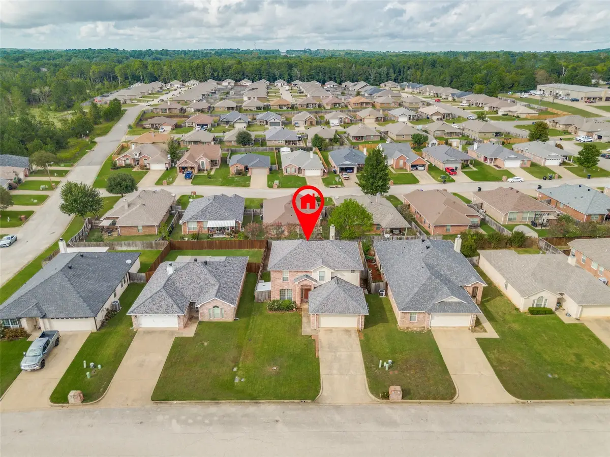 211 Ray Creek Drive, Longview, TX 75605 - Image #1