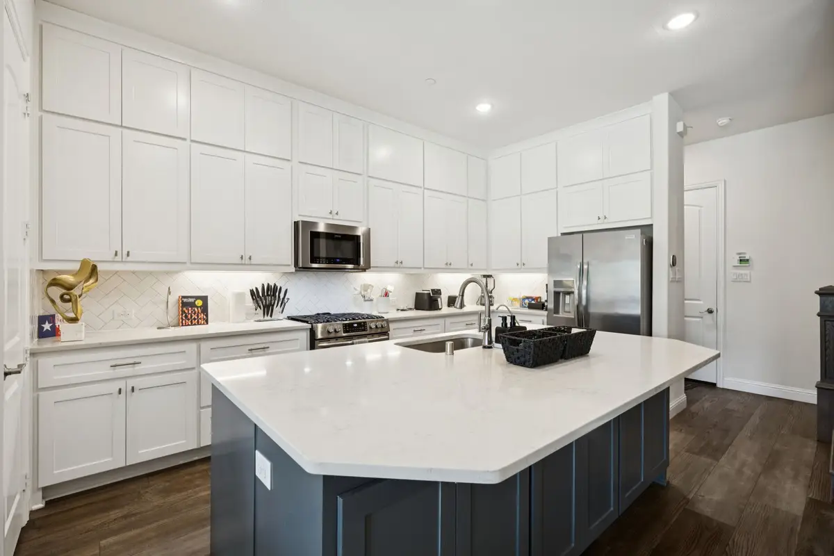 1885 Wittington Place, Farmers Branch, TX 75234 - #1