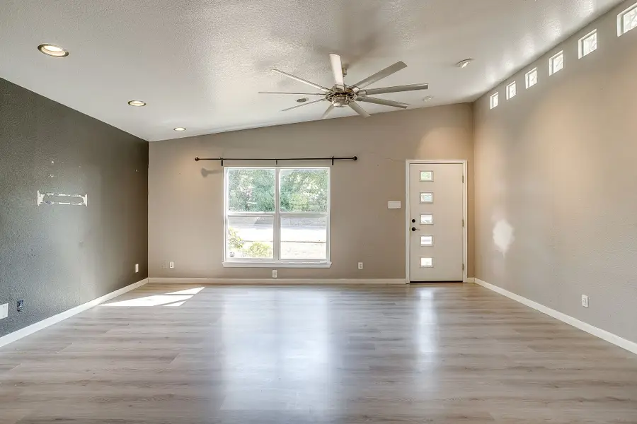 3904 Eldridge Street, Fort Worth, TX 76107 - Image #2