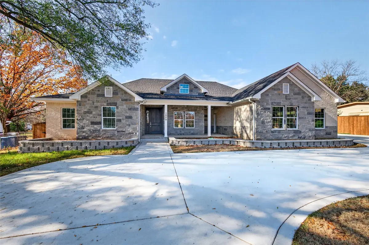 1809 Bluebonnet Avenue, Denison, TX 75020 - Image #1